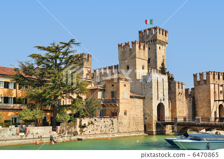 Medieval castle. Sirmione, Italy. 6470865