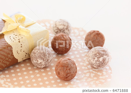 Valentine's Day Chocolate gift 6471888