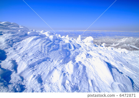 Snow scene of Zao / Jizo volcano 6472871