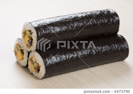Sushi rolls Sushi rolls 6473790