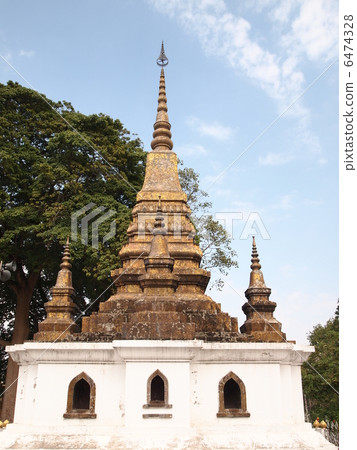 World Heritage Laos Luang Prabang Tomb of Wat Turtle Ann Seasa Wang Wong King's Tomb World Heritage Laos Luang Prabang Tomb of Wat Turtle Ann Seasa Wang Wong King's Tomb 6474328