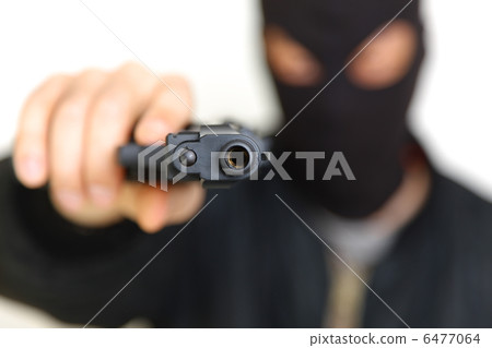 一個拿著槍的傢伙 一個拿著槍的傢伙 6477064