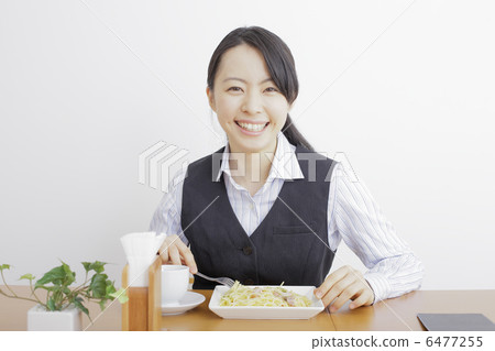午餐時間 午餐時間 6477255