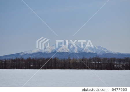 冬天的山 冬天的山 6477663