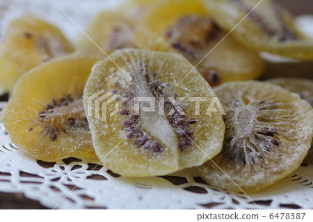 Green kiwi dried fruit Green kiwi dried fruit 6478387