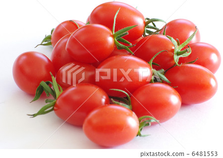 Mini tomatoes and aiko 6481553
