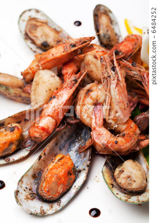 mussels and shrimp prepared on plate mussels and shrimp prepared on plate 6484252