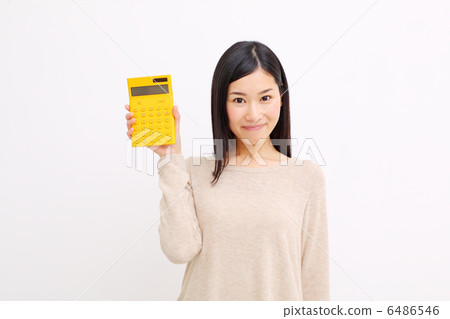 有計算器的婦女 有計算器的婦女 6486546