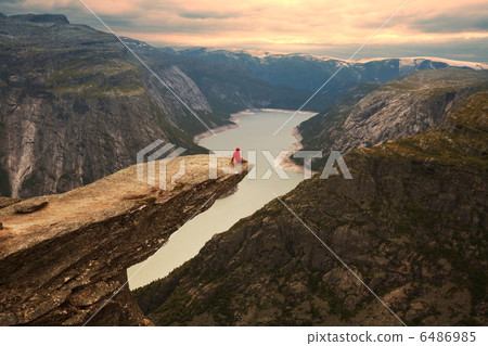 Trolltunga 6486985