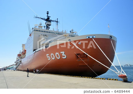 Icebreaker calling at Hakodate Port 6489444