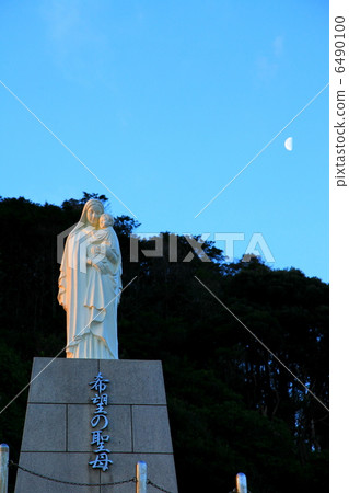 Our Lad and Moon 6490100