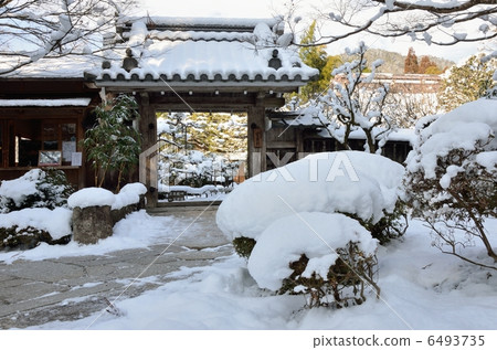 The gate of Hohsen-in The gate of Hohsen-in 6493735