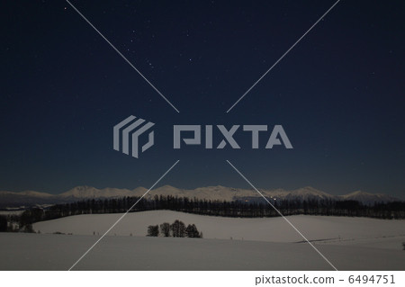 Tokachidake山脈和滿天星斗的天空 Tokachidake山脈和滿天星斗的天空 6494751