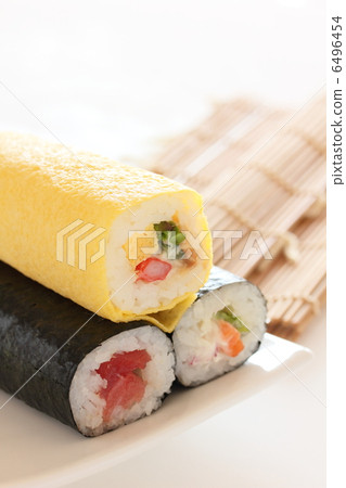 Japanese-style wrapped sushi Egata volition Japanese-style wrapped sushi Egata volition 6496454