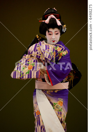 Japanese beauty dancing Japanese dance 6498275