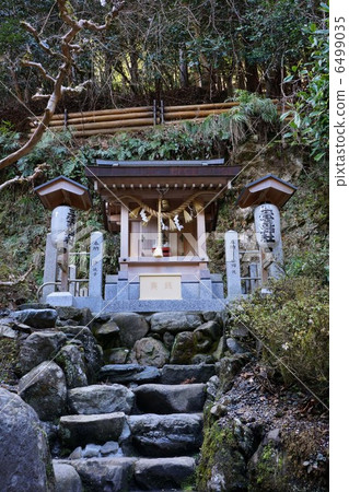 Yuki Shrine Yuki Shrine 6499035