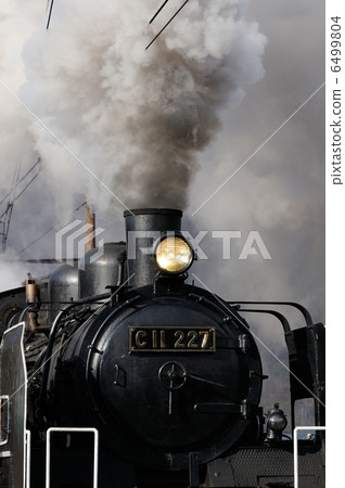 steam locomotive  6499804