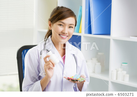 Pharmacist 6503271