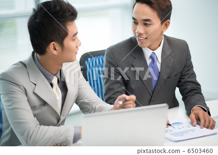 Partners in rapport Partners in rapport 6503460