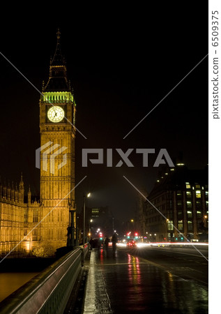 Westminster at NIght 6509375