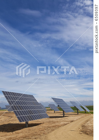 Field of Renewable Energy Photovoltaic Solar Panels 6509397