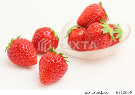 Strawberry Women's Peak Fruits 6512609