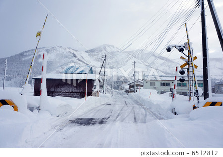 Level crossing in deep snow Tadami Line Uonuma City Level crossing in deep snow Tadami Line Uonuma City 6512812