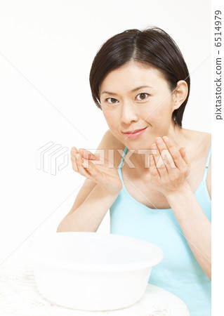 女人洗臉 女人洗臉 6514979