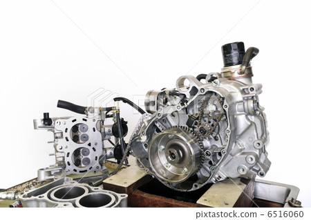 Maintenance of motorcycle engine Maintenance of motorcycle engine 6516060