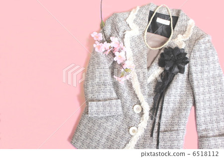 Entrance ceremony 6518112