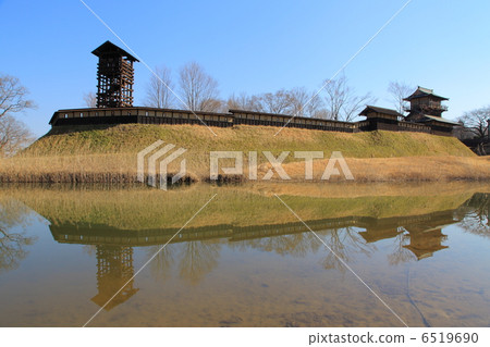 Okui城堡遺址公園Okui城堡貝爾隧道,兩層塔和Inokai的Wak Yakura Okui城堡遺址公園Okui城堡貝爾隧道,兩層塔和Inokai的Wak Yakura 6519690