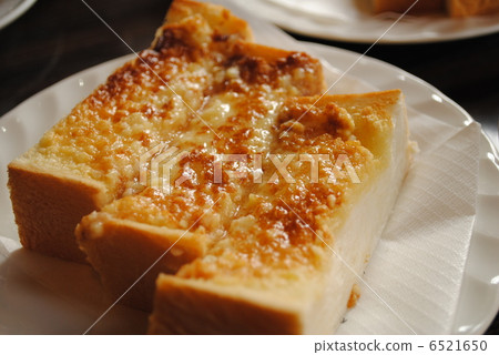 Himeji specialty almond toast Himeji specialty almond toast 6521650