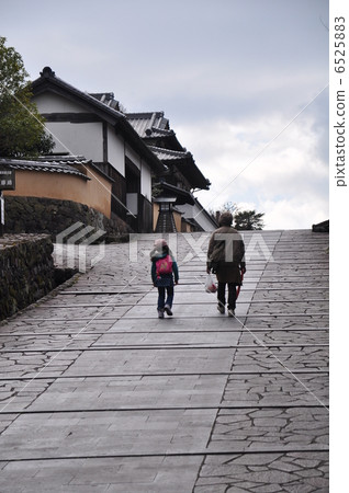 希爾和坡的父母 6525883