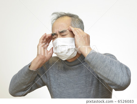 A man with a cold 6526083