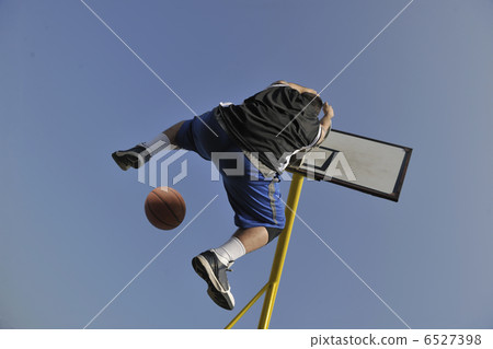 basketball player basketball player 6527398