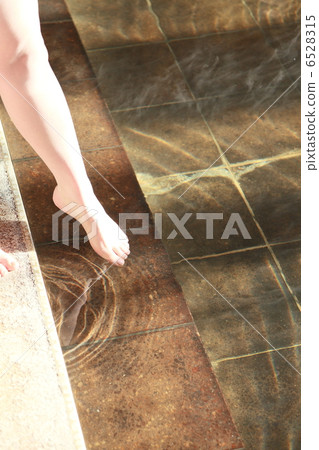 Hot spring image 6528315