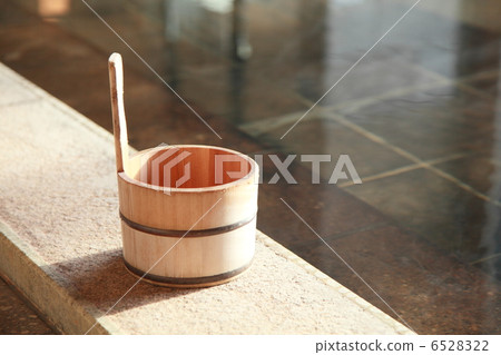 Hot spring image 6528322