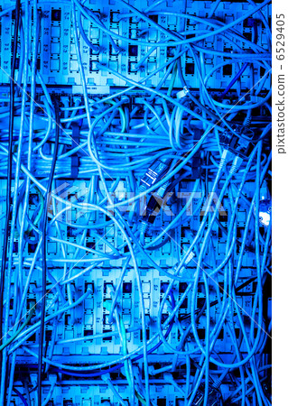 Network center concept 6529405