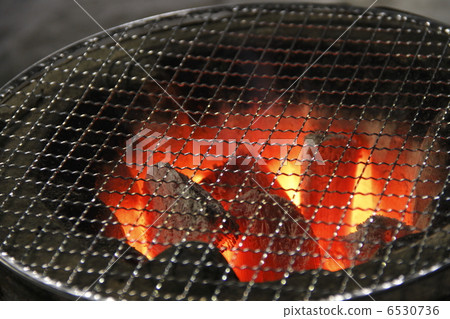 木炭燒烤 6530736