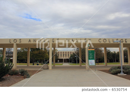 Los Angeles Valley College 6530754