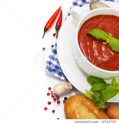 Traditional tomato soup Traditional tomato soup 6530797