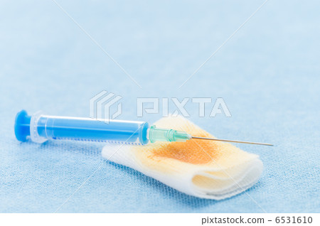 Waste after a flu shot 6531610