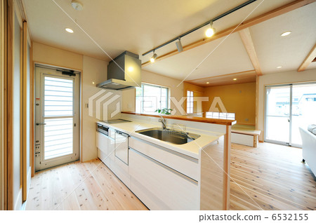 Woody newly built kitchen Horizontal position -1 6532155