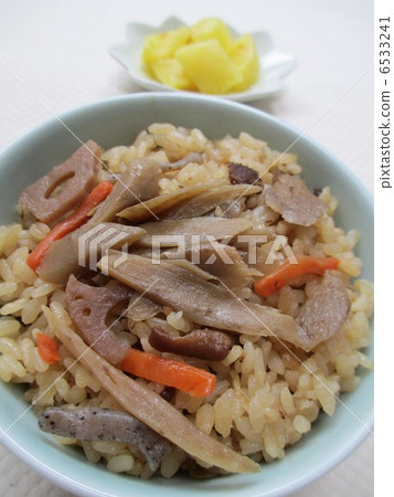 Burdock cooked rice and soup 6533241