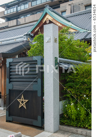 Harumi Shrine four Shinkansen 6534654