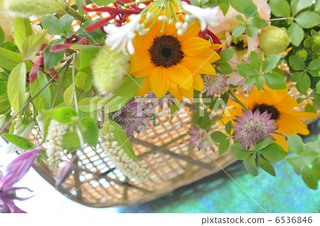 flower arrangement, flower, anniversary 6536846