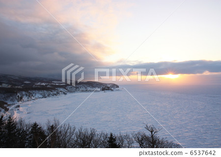 Shiretoko winter 6537642