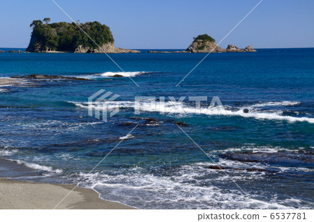 Kowloon Island and Taijima [Kushimoto Town, Wakayama Prefecture] 6537781