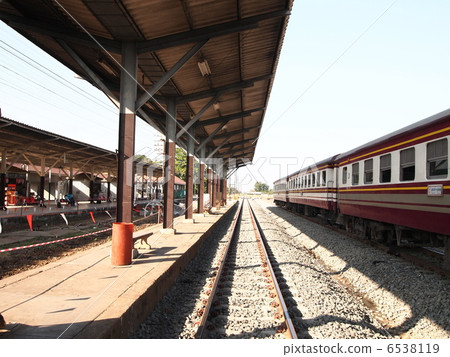 泰國國家火車站的烏隆他尼站 6538119