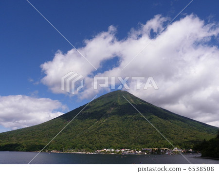 Mt.Nantai 6538508